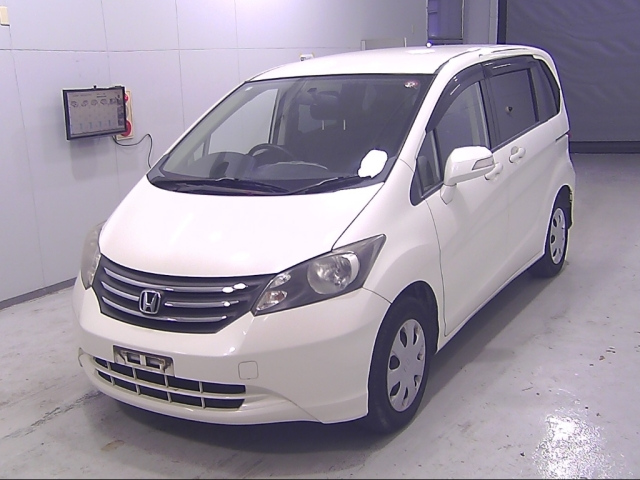 HONDA FREED 2010