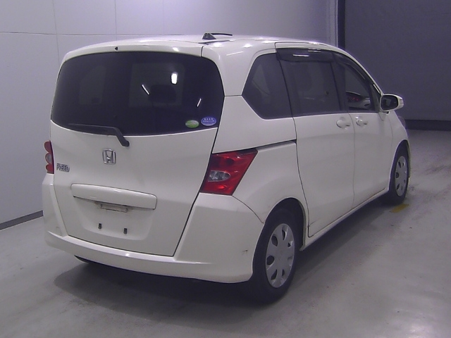 HONDA FREED 2010