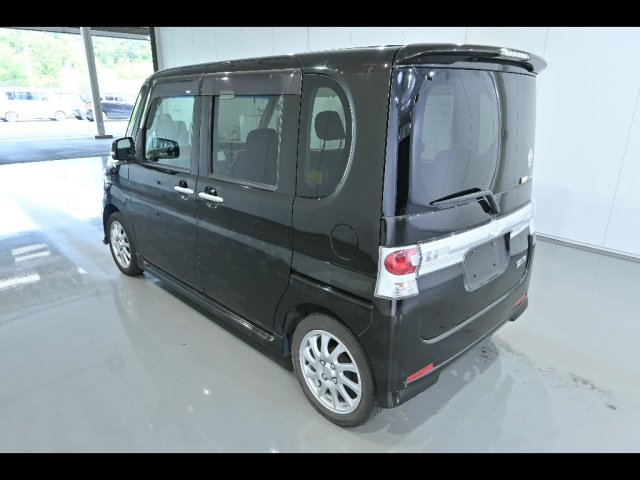 DAIHATSU TANTO 2008