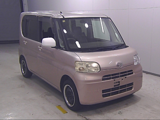 DAIHATSU TANTO 2010