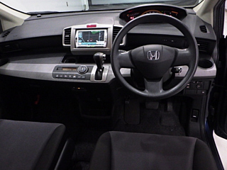 HONDA FREED 2010