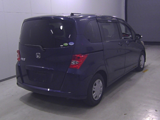 HONDA FREED 2010
