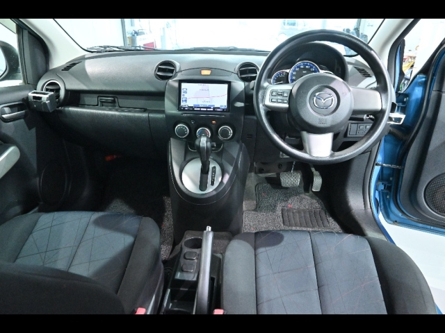 MAZDA DEMIO 2011
