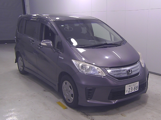 HONDA FREED 2013