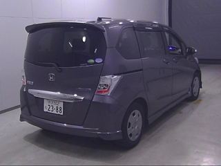 HONDA FREED 2013