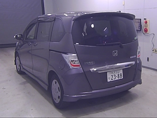 HONDA FREED 2013