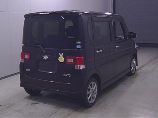DAIHATSU TANTO 2012