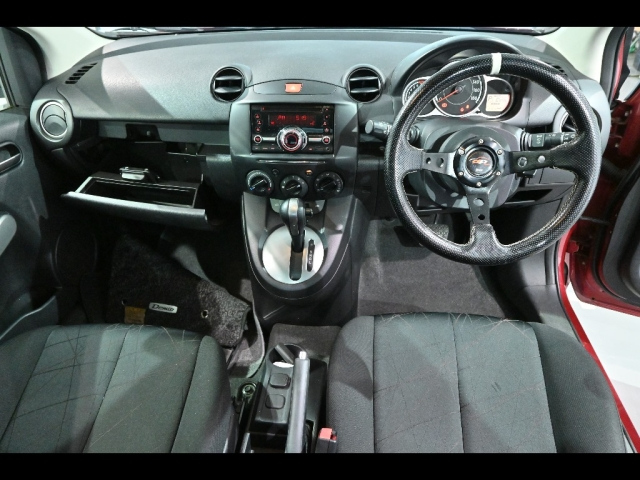 MAZDA DEMIO 2012