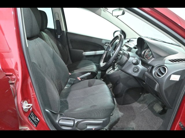 MAZDA DEMIO 2012