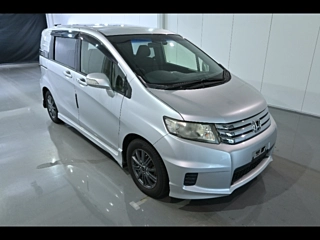 HONDA FREED 2012