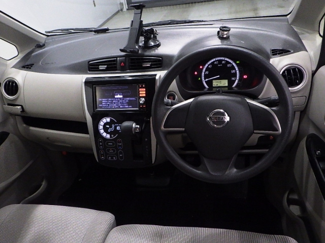NISSAN DAYZ 2013
