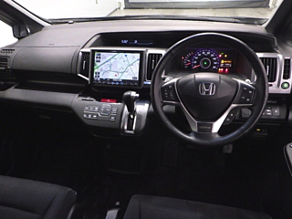 HONDA STEP WAGON 2014