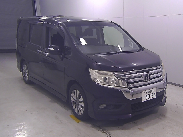 HONDA STEP WAGON 2014