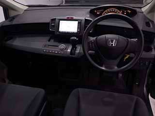 HONDA FREED 2008