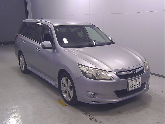 SUBARU EXIGA 2014