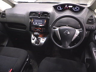 NISSAN SERENA 2015