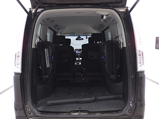 NISSAN SERENA 2015