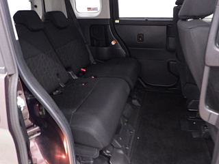 TOYOTA ROOMY 2019