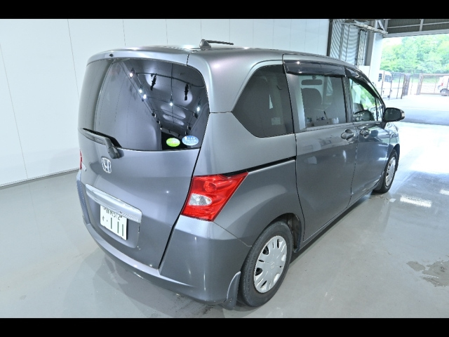 HONDA FREED 2009