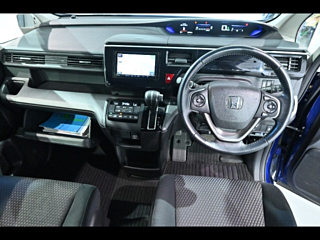HONDA STEP WAGON 2015