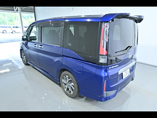 HONDA STEP WAGON 2015