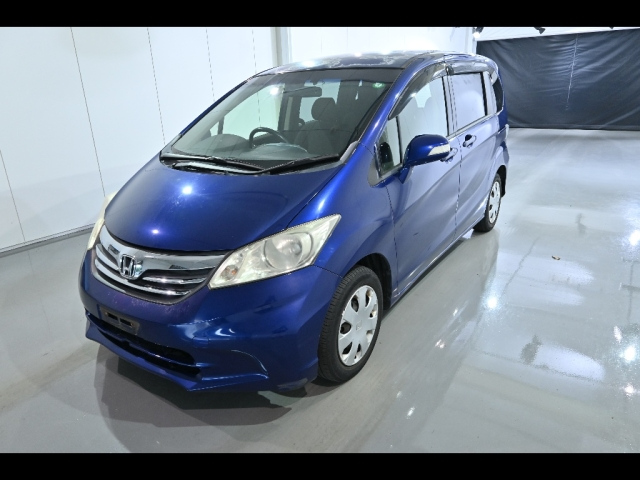 HONDA FREED 2012