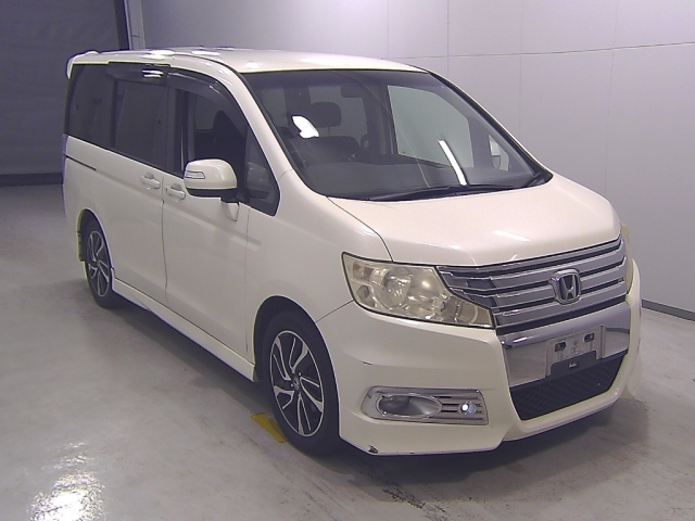 HONDA STEP WAGON 2010