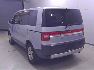 MITSUBISHI DELICA D5 2010