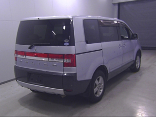 MITSUBISHI DELICA D5 2010