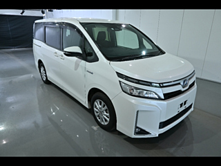 TOYOTA VOXY 2018