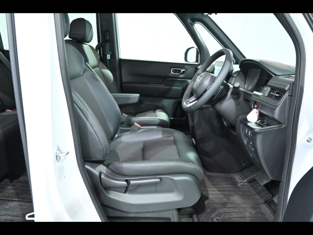 HONDA STEP WAGON 2025