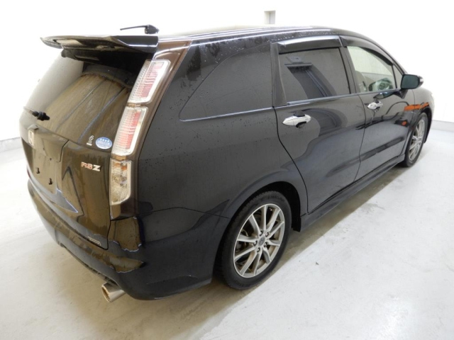 HONDA STREAM 2013