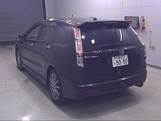 HONDA STREAM 2011