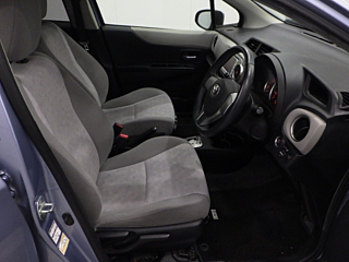 TOYOTA VITZ 2012