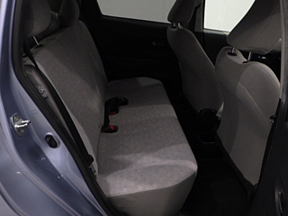 TOYOTA VITZ 2012