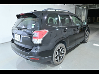 SUBARU FORESTER 2017