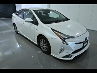 TOYOTA PRIUS 2016