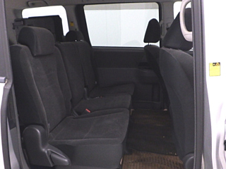 TOYOTA NOAH 2008