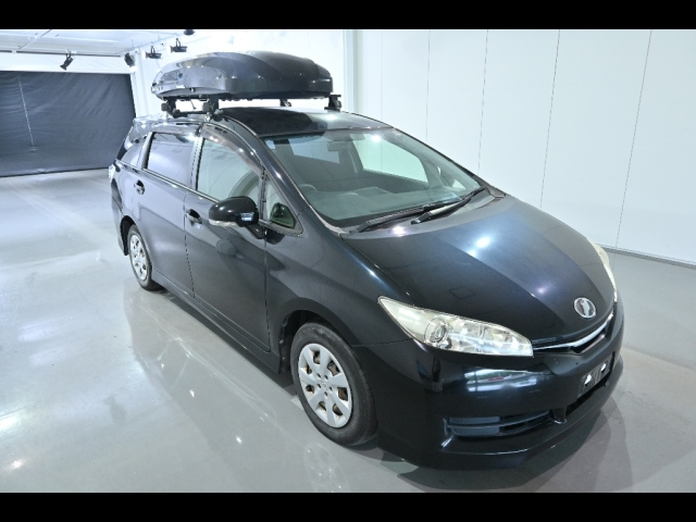 TOYOTA WISH 2012