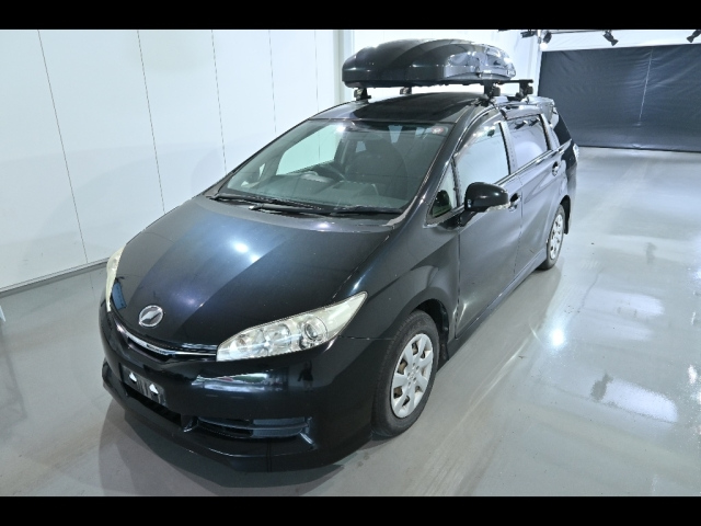 TOYOTA WISH 2012