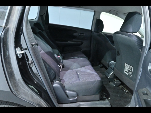 TOYOTA WISH 2012
