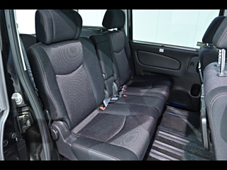 NISSAN SERENA 2012