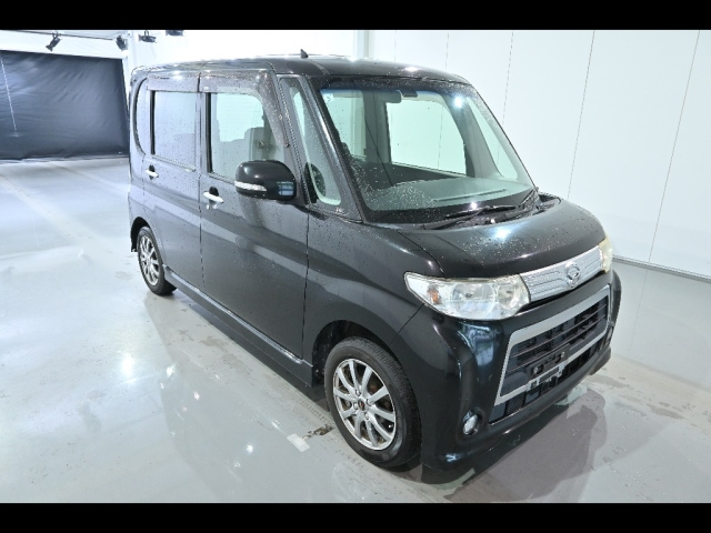 DAIHATSU TANTO 2011