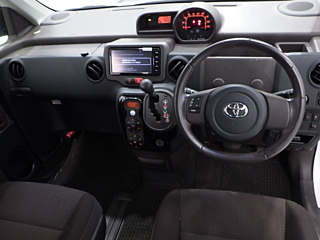 TOYOTA SPADE 2015