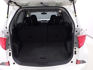 TOYOTA RACTIS 2012