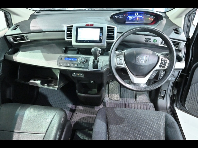 HONDA FREED 2014
