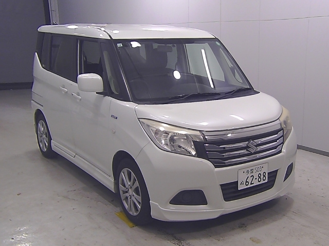 SUZUKI SOLIO 2015