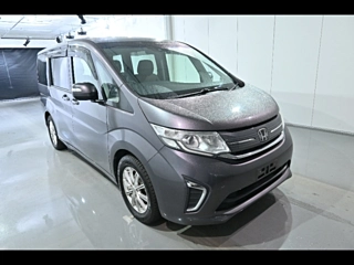 HONDA STEP WAGON 2017