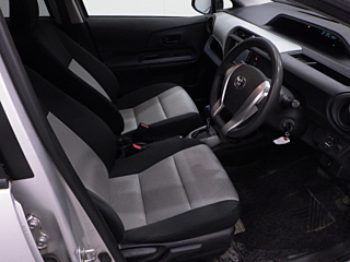 TOYOTA AQUA 2013