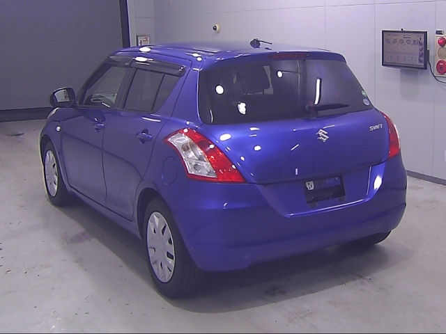 SUZUKI SWIFT 2013